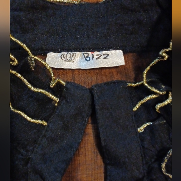 Black chiffon ruffled top size-L - Picture 8 of 8